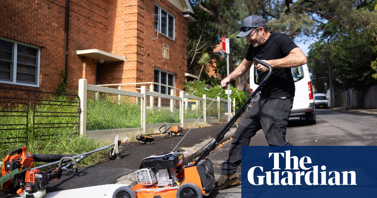 Australia's Instagram-famous 'lawnmower man' transforms a Sydney yard – video | Media