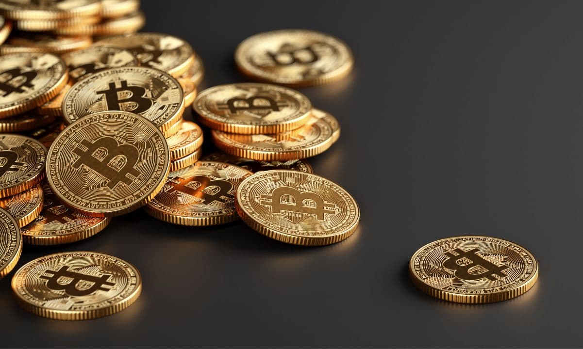 Bitcoin Fiyatı 63.000 Dolar Altına Düştükten Sonra 1.72 Milyar Dolar Değersinde Bitcoin Birikim Adreslerine Taşındı: Veriler