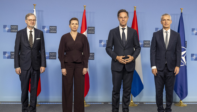 The Prime Ministers of Czechia, Denmark and the Netherlands visit NATO - NATO HQ