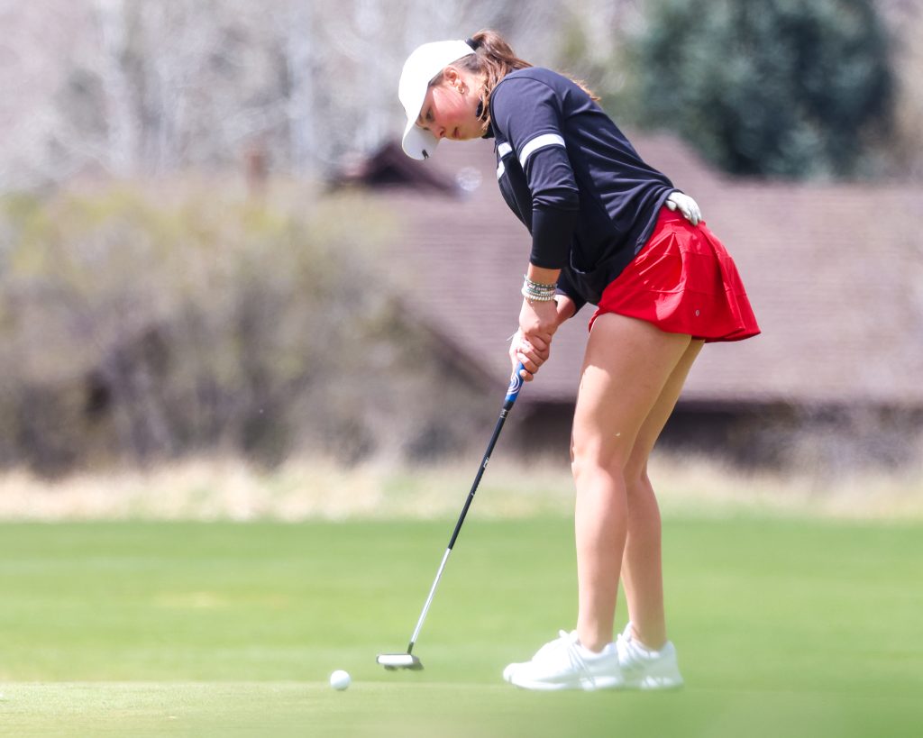 Dual-sport star Persson has AHS girls golf team back in state title contention