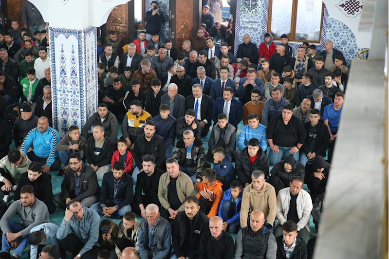 Fahrettin Koca: “Hatay’da mezarlık ziyareti sonrası sağlık açıklamaları”