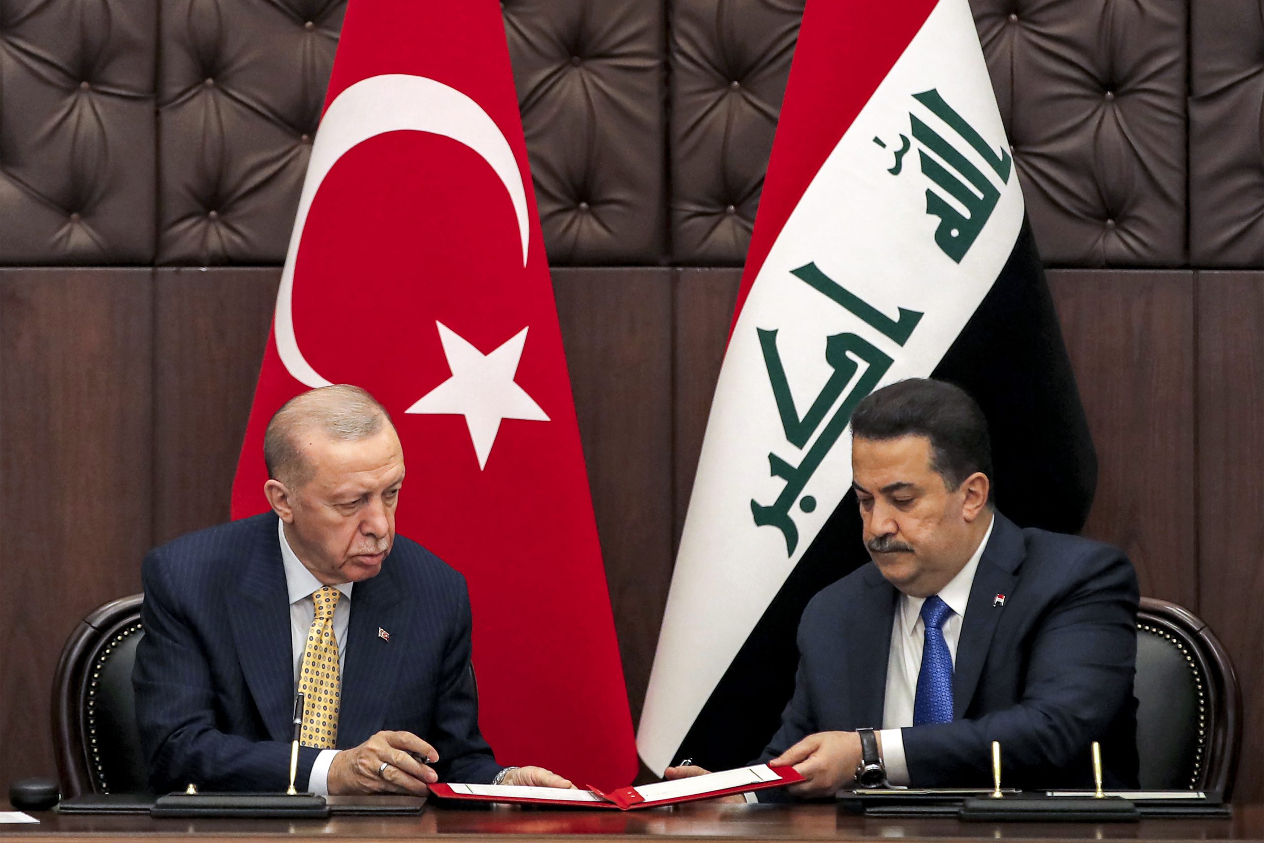İntelBrief: Erdoğan, Irak’ı Ziyaret Ederek Güvenlik, Ticaret, Su ve Enerji Konularını Görüşmek İçin Görüştü.