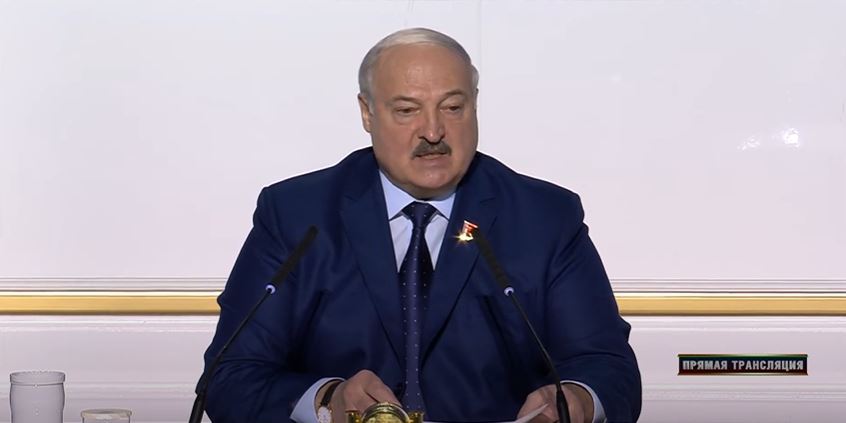 Lukashenka’nın Litvanya dronları ve NATO askerleriyle Belarusluları korkutmasıyla ilgili askeri doktrinin oybirliğiyle onaylanmasının başlıca nedenleri.